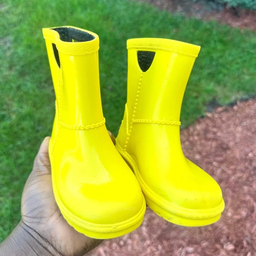 UGG Rahjee Toddler Waterproof Rubber Rain Boots Size 8 Yellow